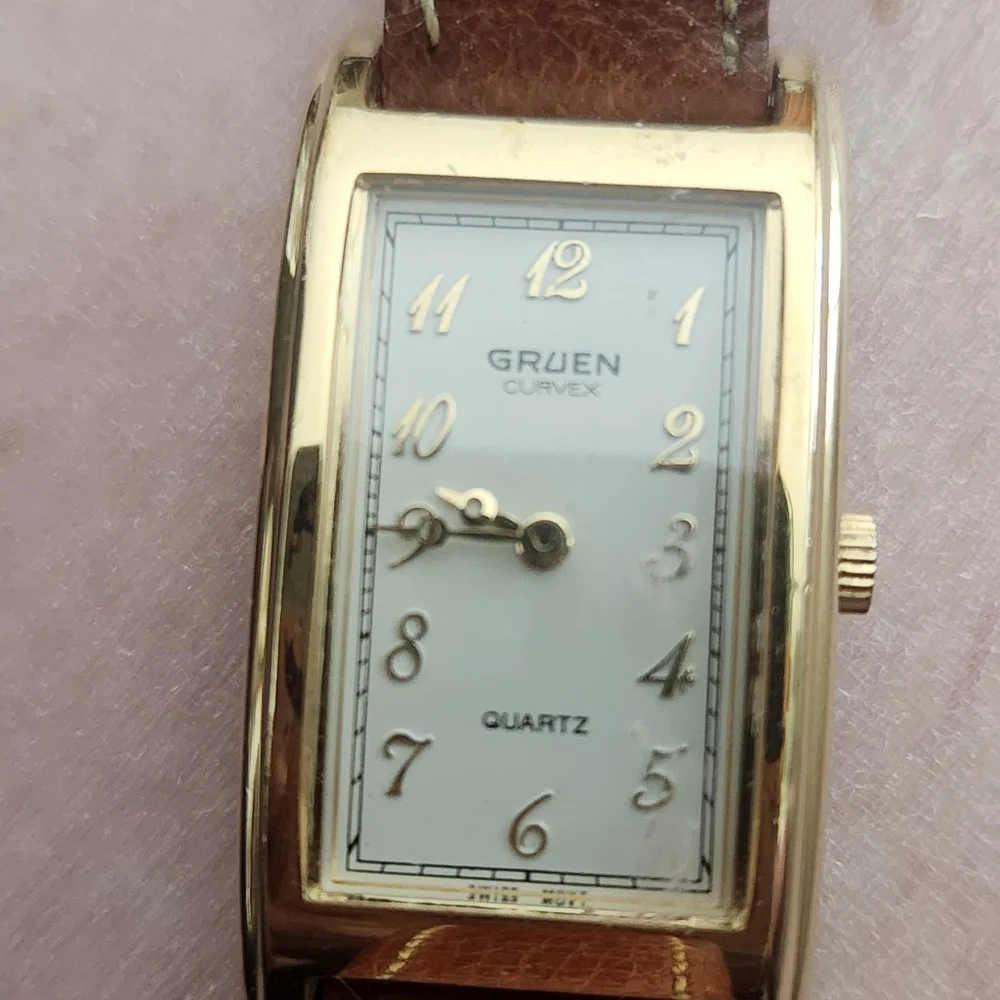 VTG GRUEN CURVEX / SUPER RARE / CREAM DIAL / QUARTZ - Picture 11 of 11
